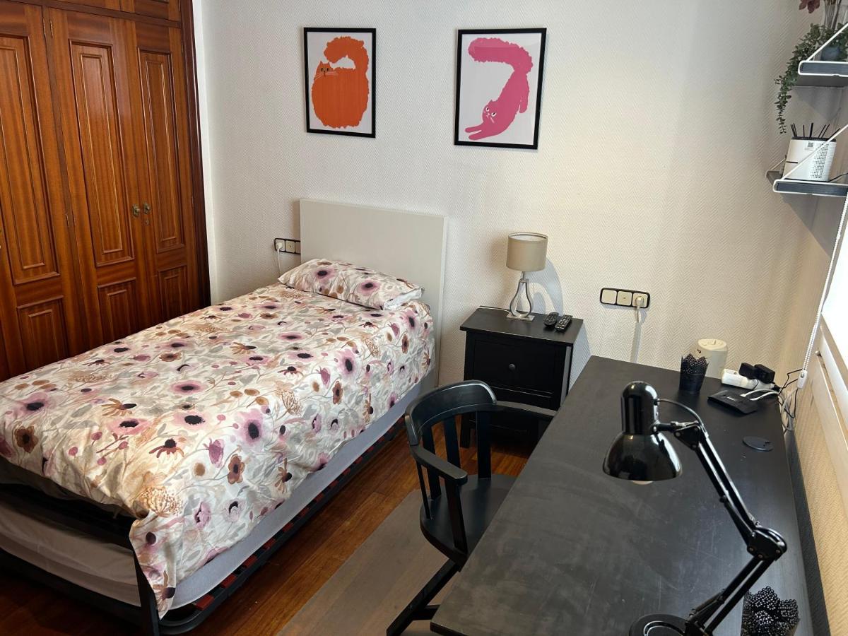 Habitacion Alhondiga Casa De Jorge Appartement Bilbao Buitenkant foto